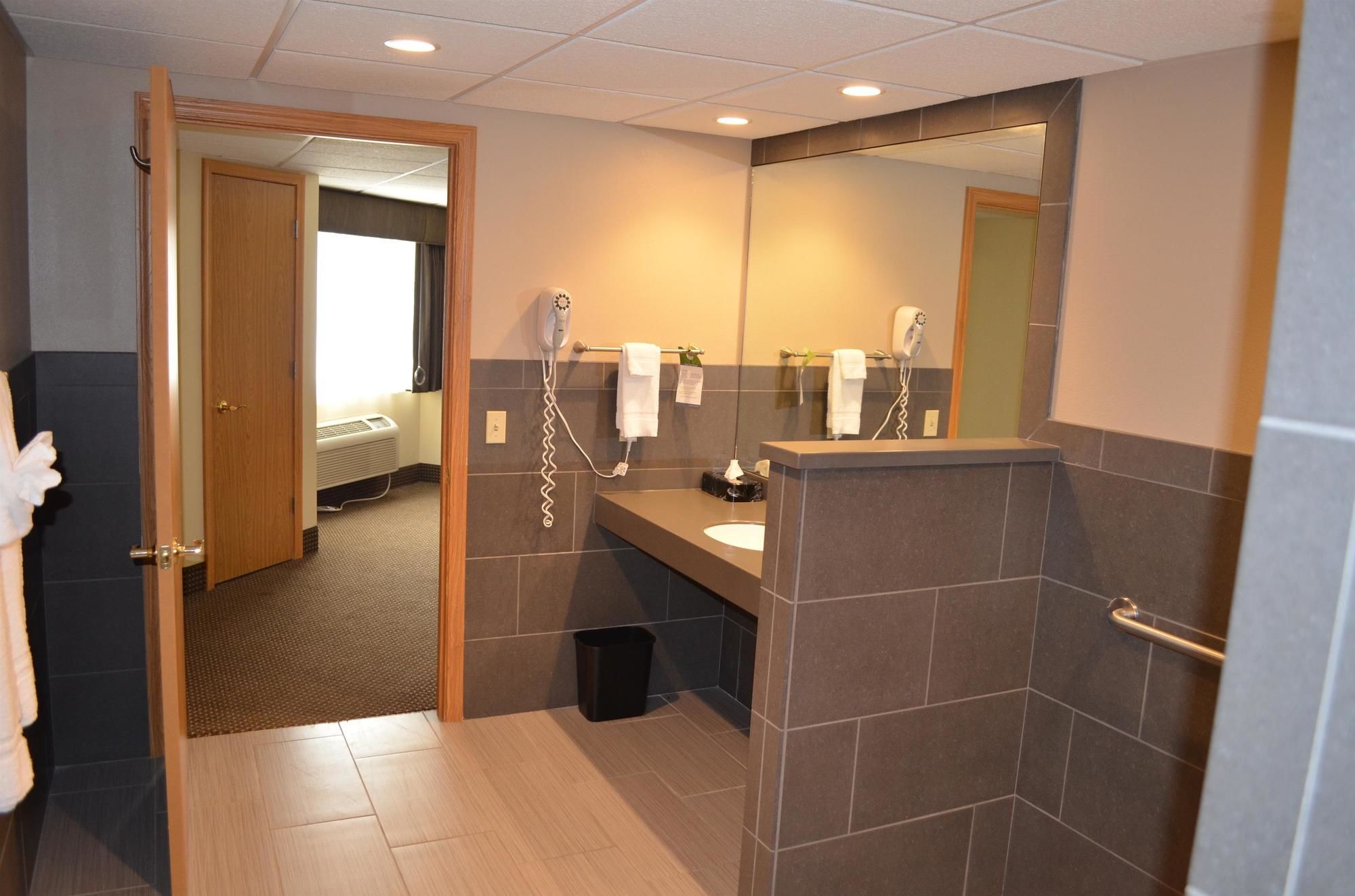 Best Western Starlite Village