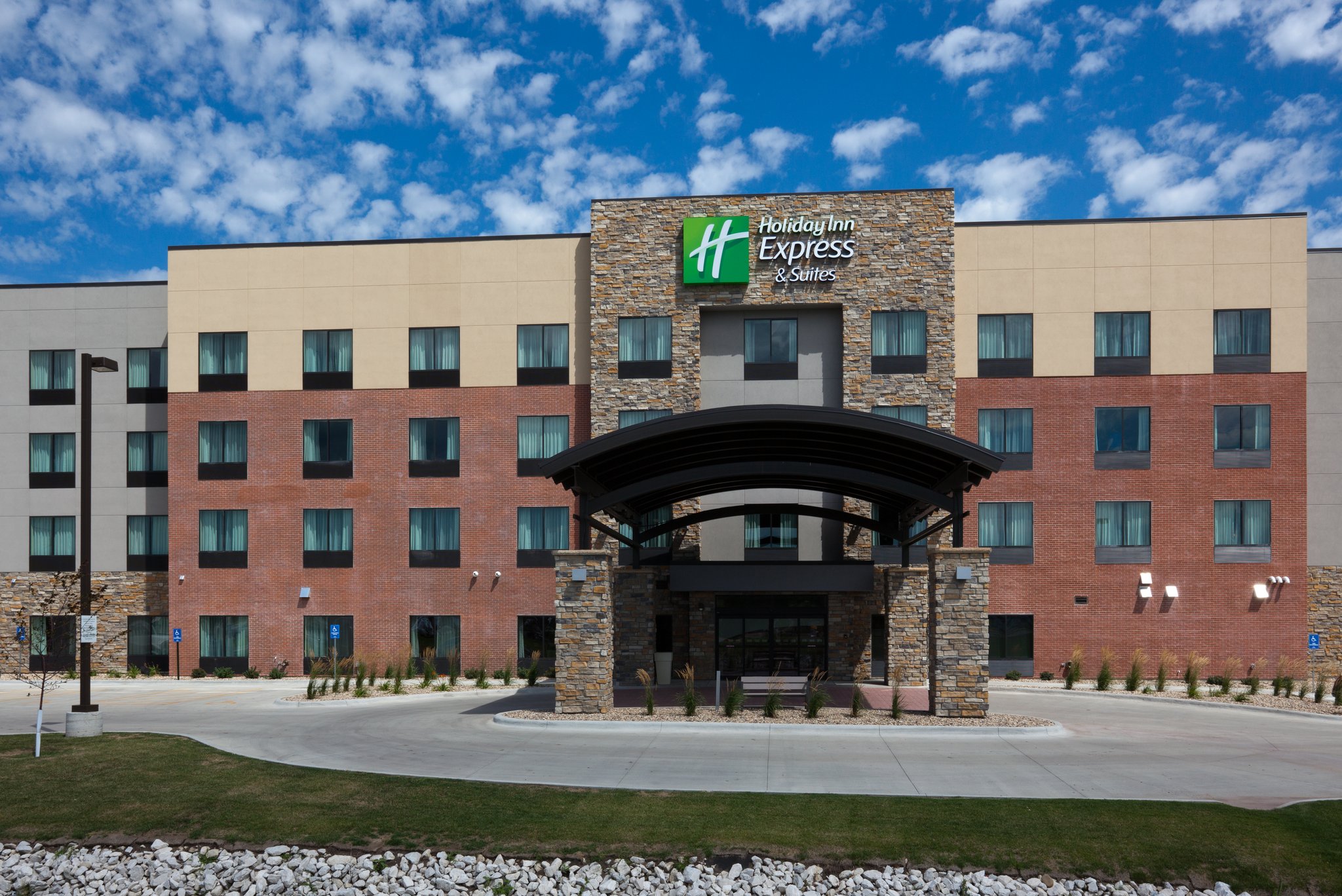 Holiday Inn Express & Suites Fort Dodge
