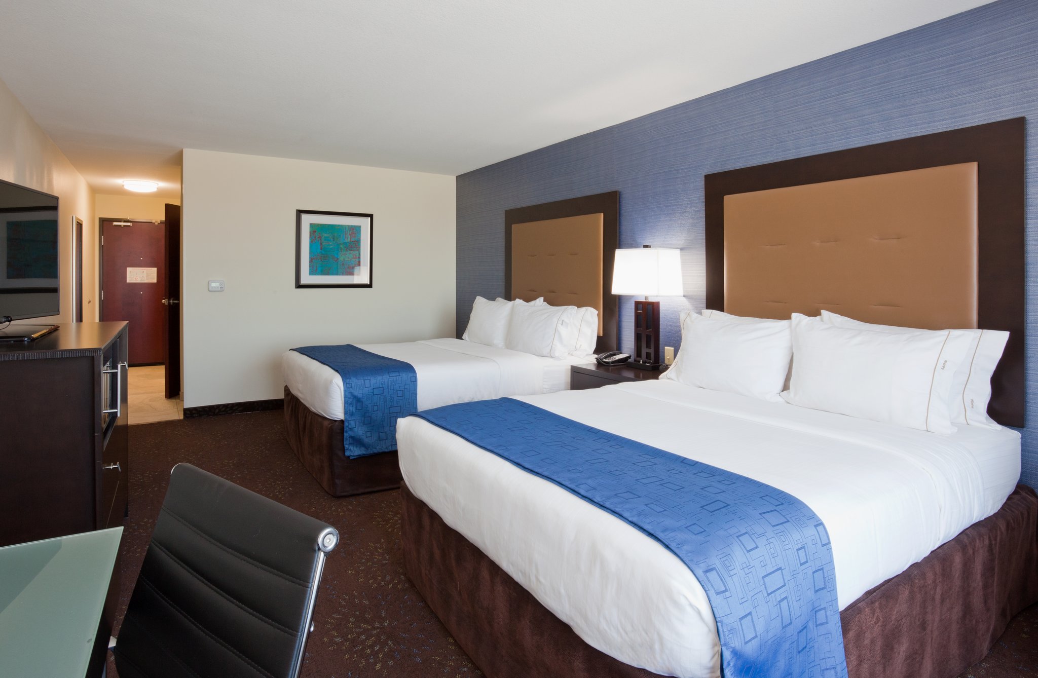 Holiday Inn Express & Suites Fort Dodge