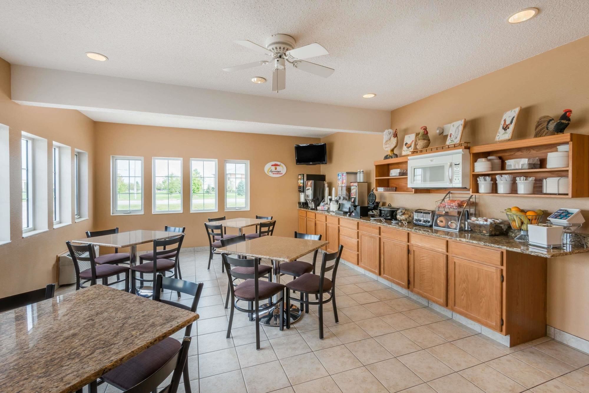 Super 8 by Wyndham Fort Dodge IA