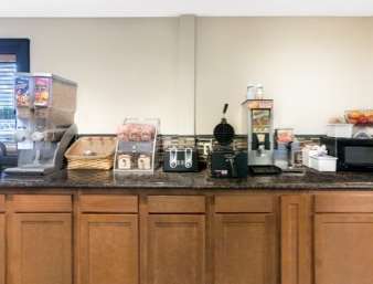 Super 8 by Wyndham Fort Madison