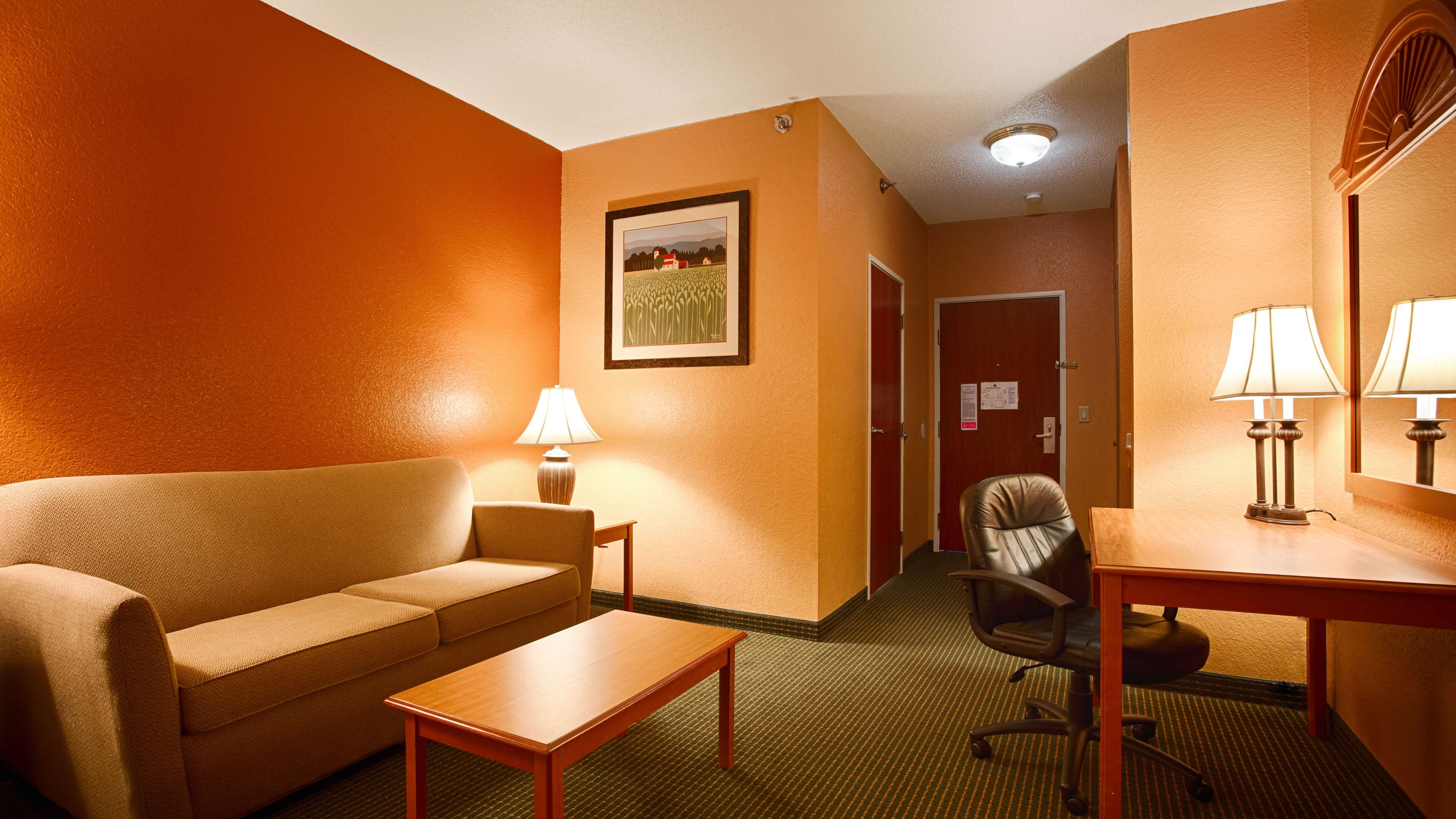 AmericInn by Wyndham Grinnell