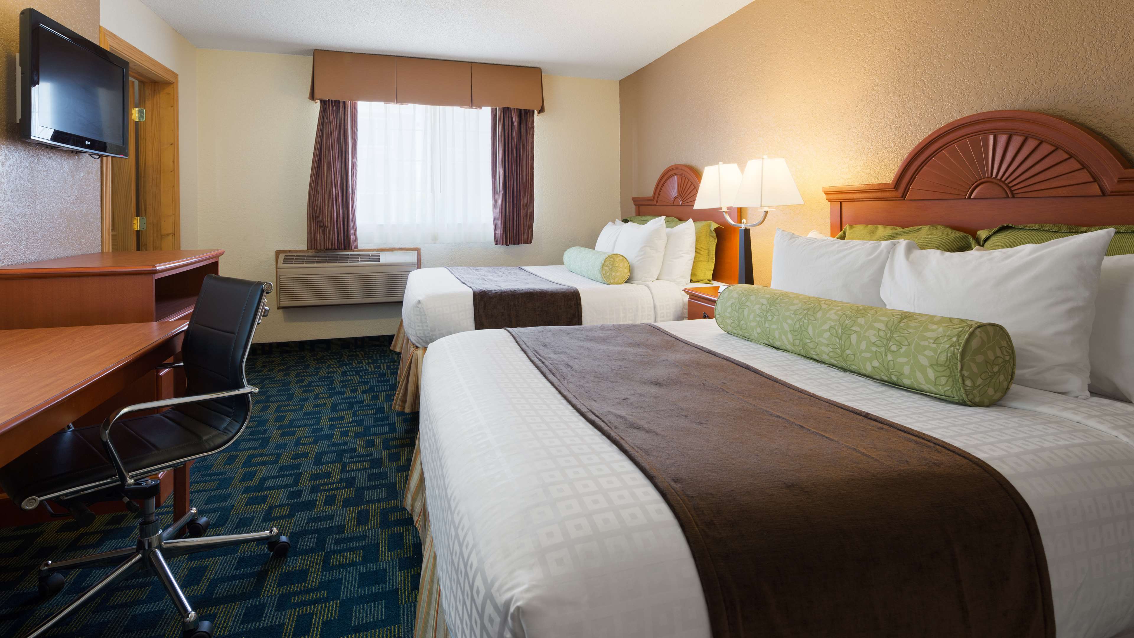 AmericInn by Wyndham Grinnell