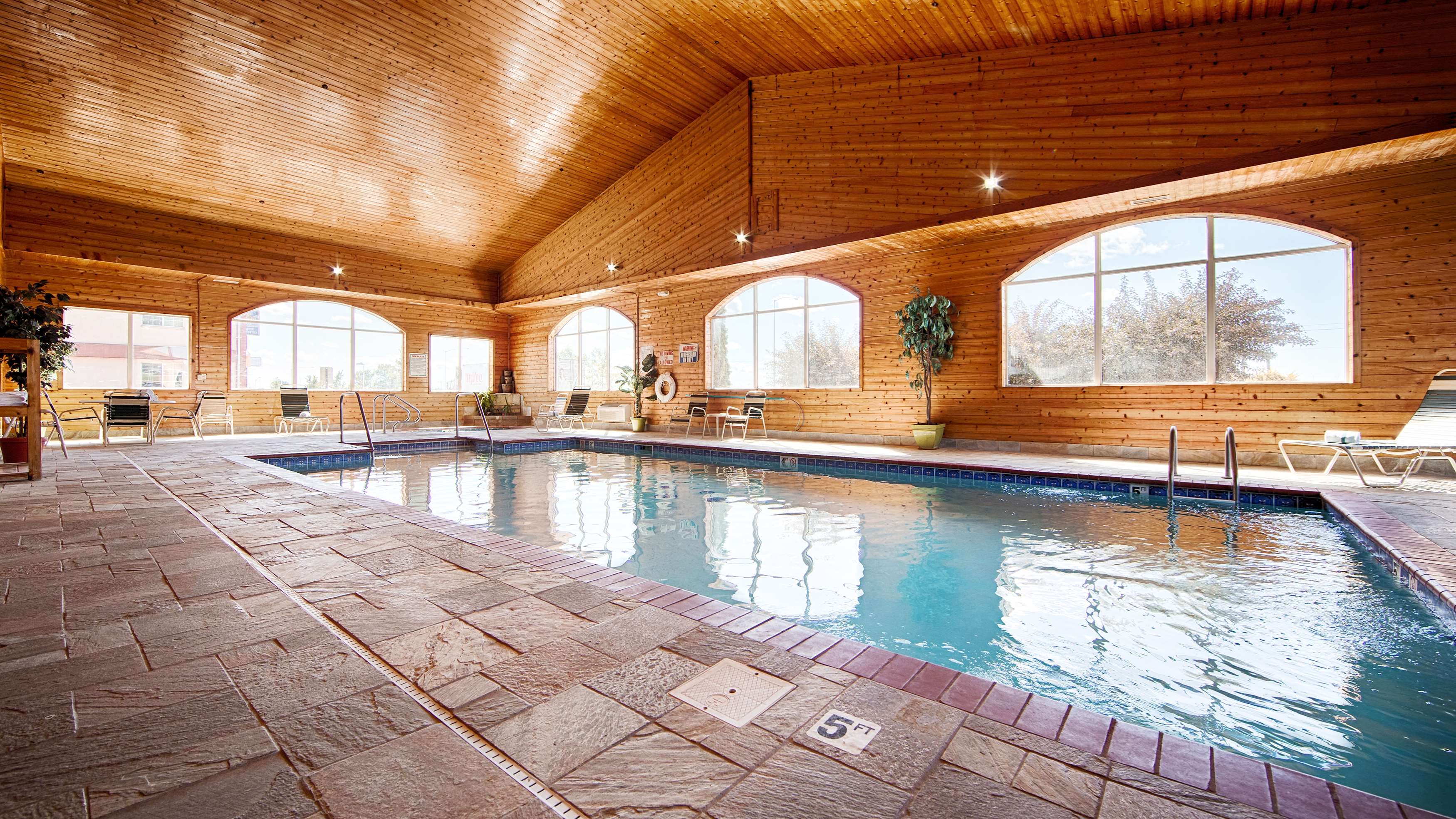 AmericInn by Wyndham Grinnell