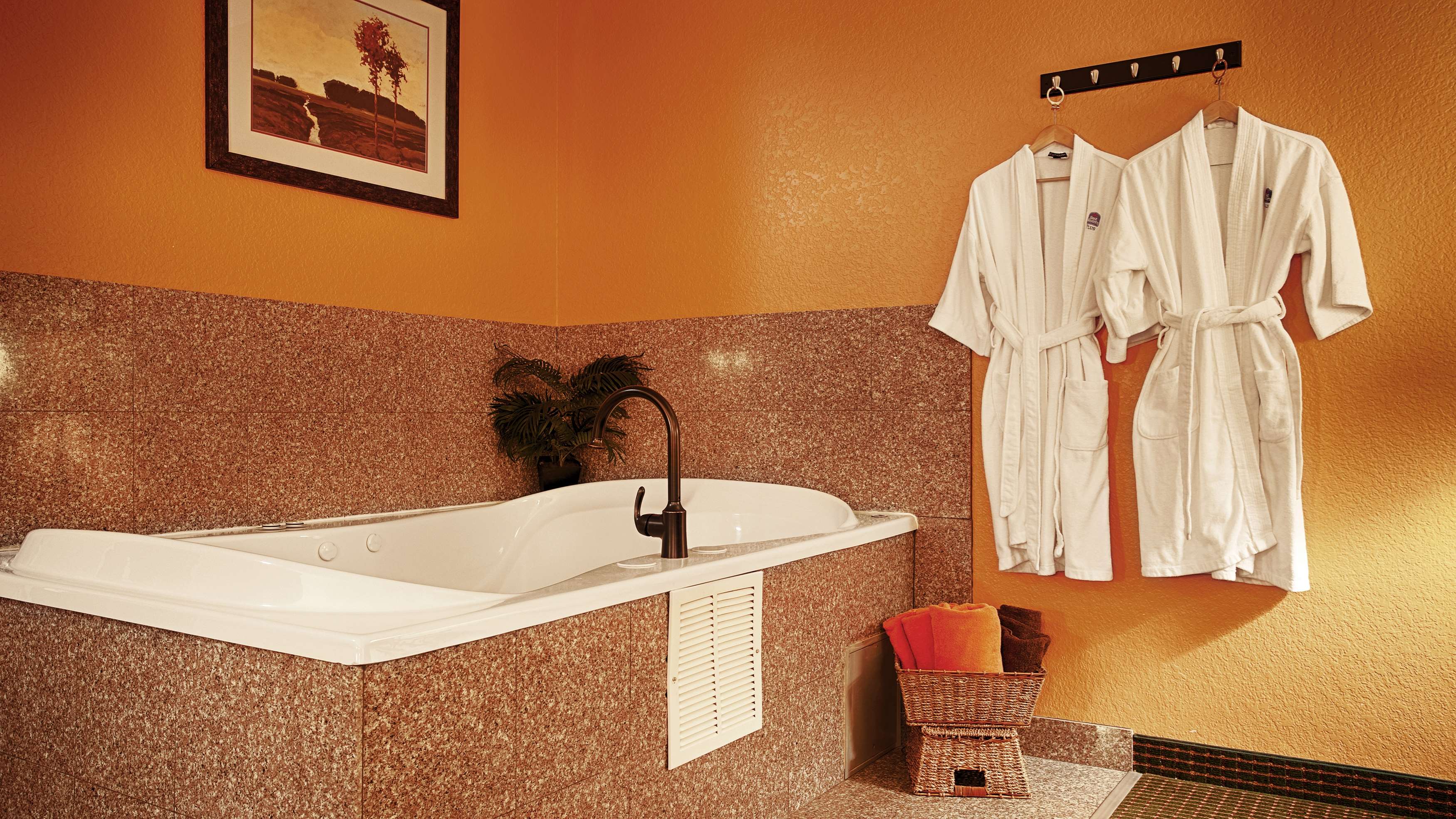 AmericInn by Wyndham Grinnell