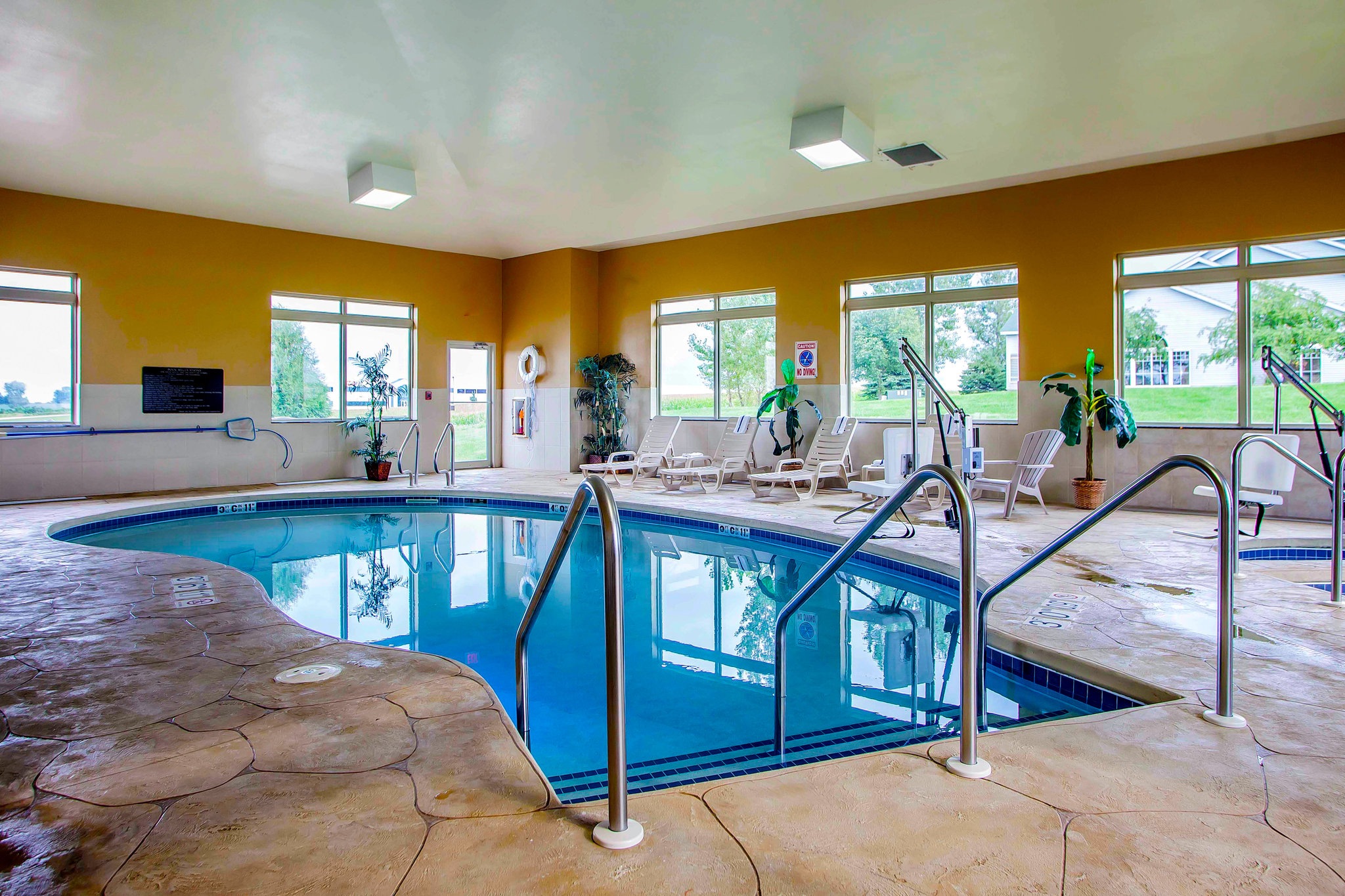 Comfort Inn & Suites