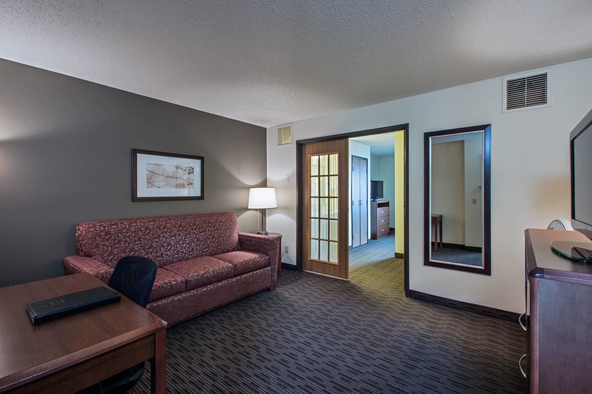 AmericInn by Wyndham Grundy Center