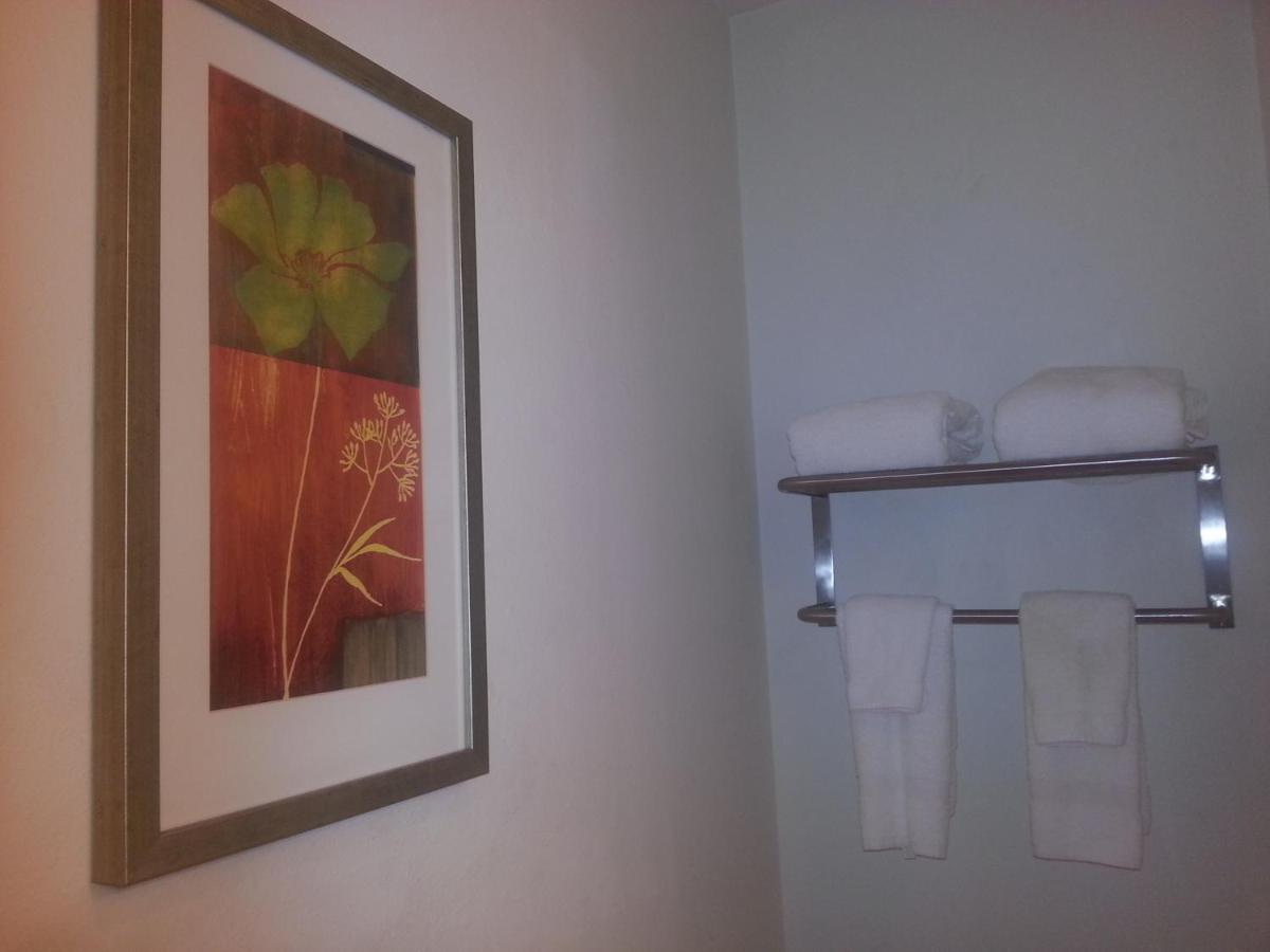 Harlan Inn And Suites