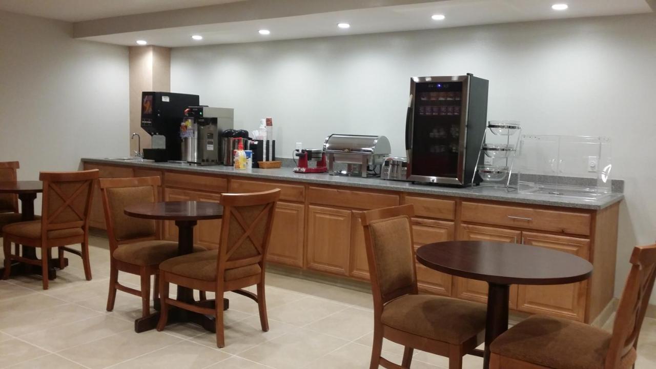 Harlan Inn And Suites