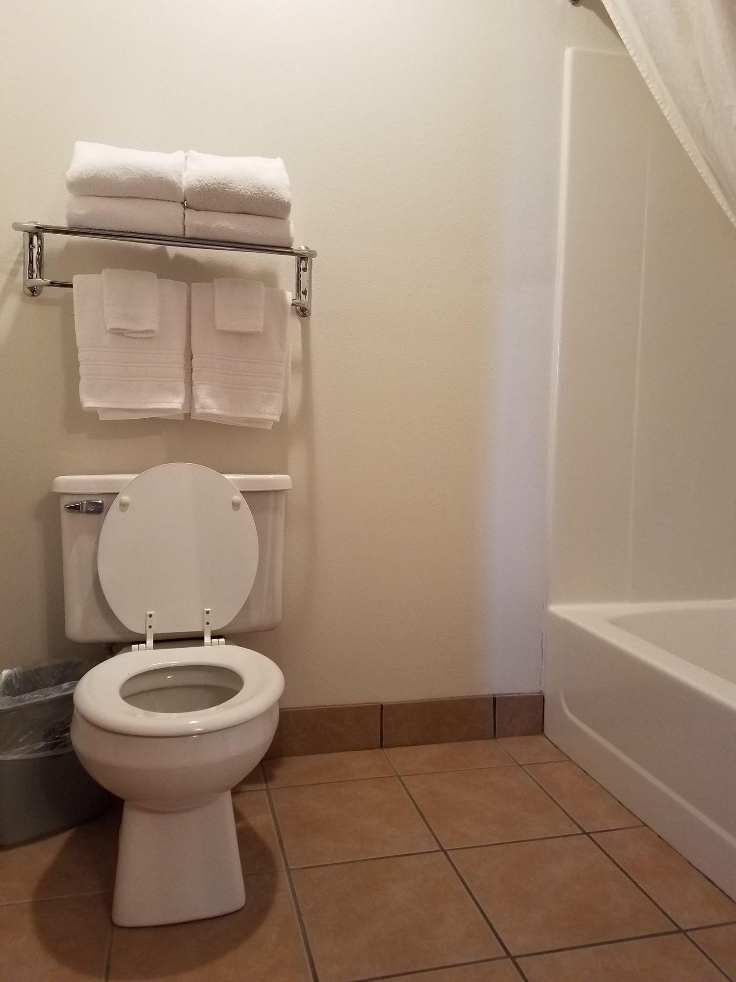 Super 8 by Wyndham Humboldt