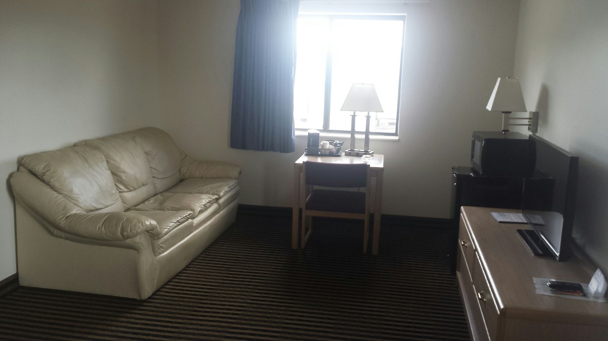 Super 8 by Wyndham Humboldt