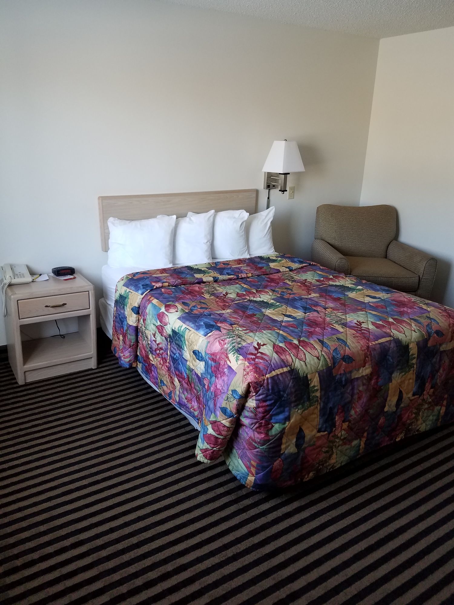 Super 8 by Wyndham Humboldt