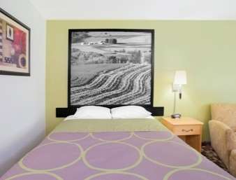 Super 8 by Wyndham Independence