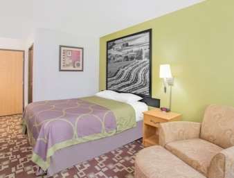 Super 8 by Wyndham Independence