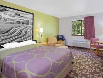 Super 8 by Wyndham Independence