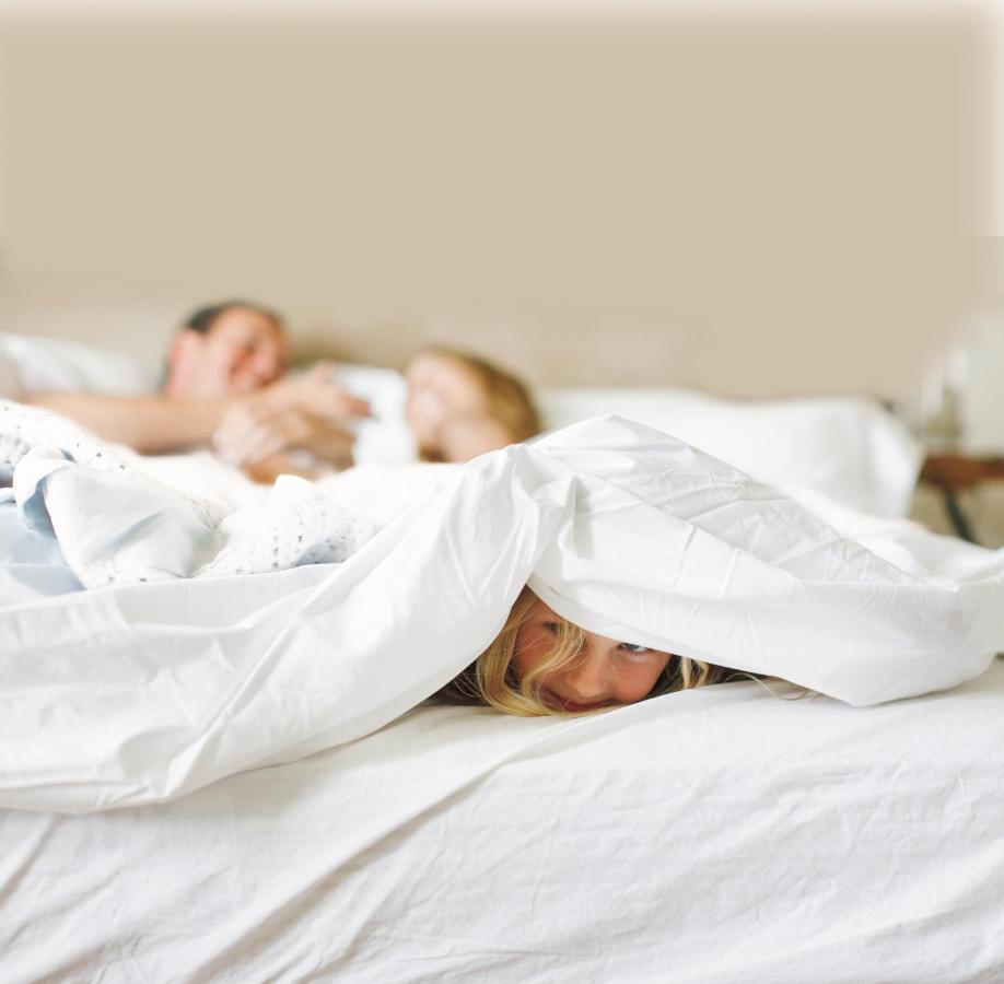 Country Inn & Suites by Radisson, Indianola, IA