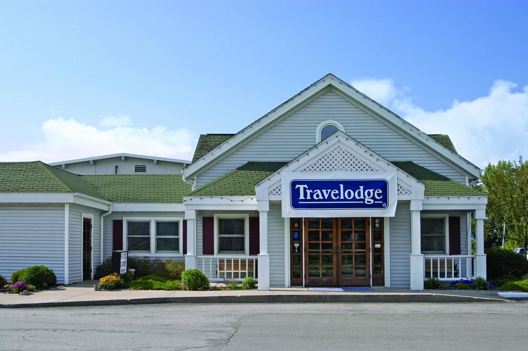Travelodge by Wyndham Iowa City