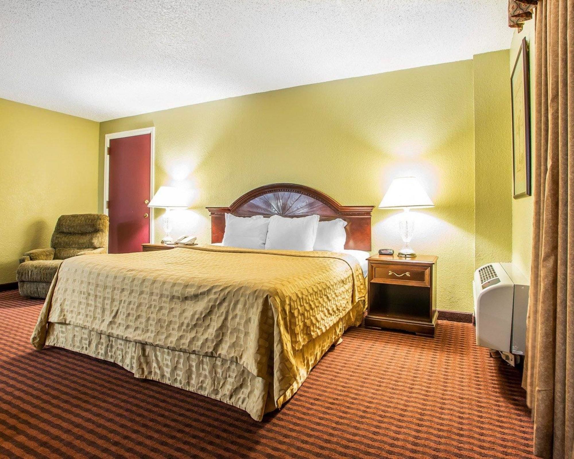 The Highlander Hotel