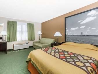 Super 8 by Wyndham Jefferson