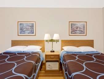 Super 8 by Wyndham Keokuk