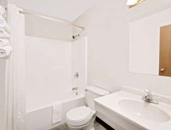 Super 8 by Wyndham Keokuk