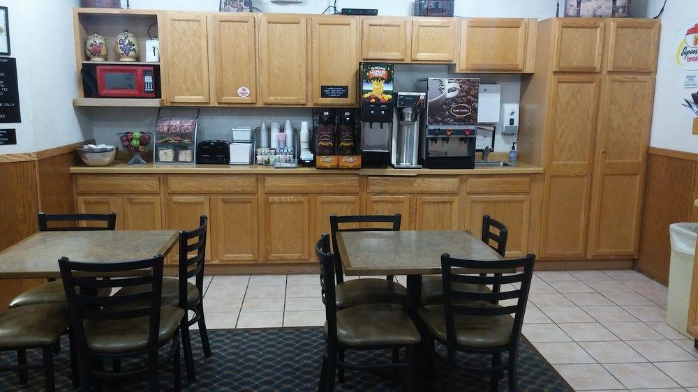 Super 8 by Wyndham Keokuk