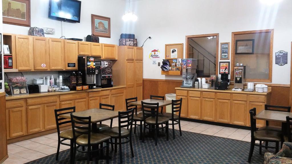 Super 8 by Wyndham Keokuk