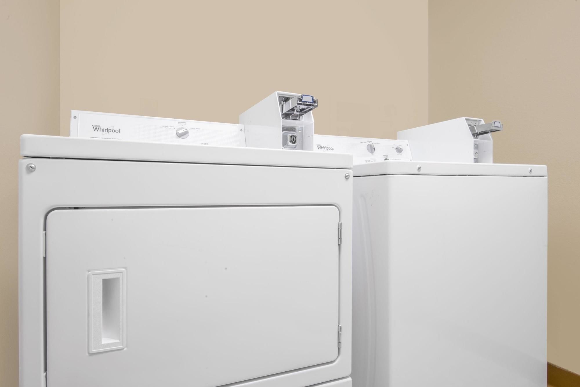 Super 8 by Wyndham Knoxville