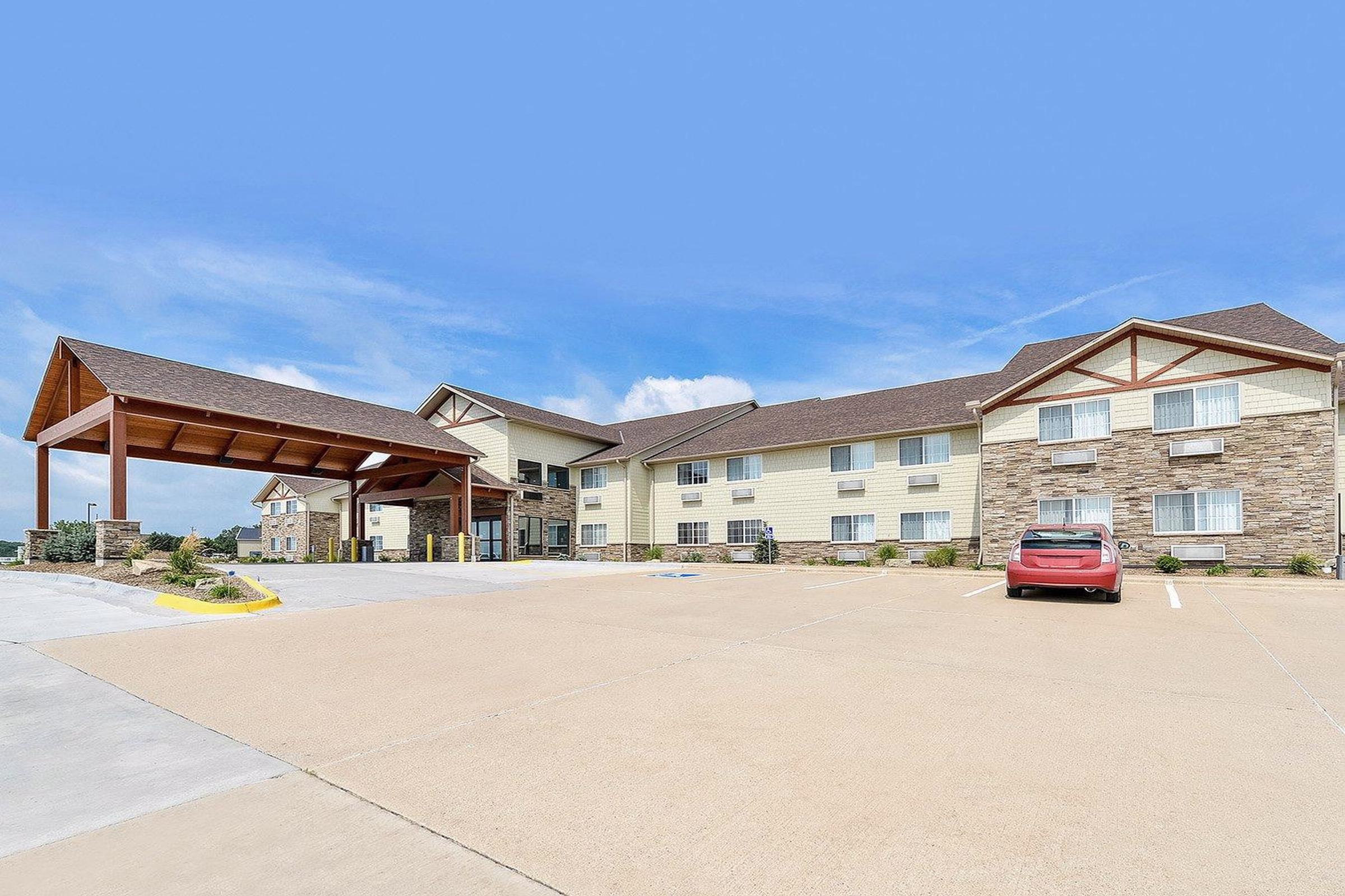 Comfort Inn & Suites Riverview Near Davenport And I-80