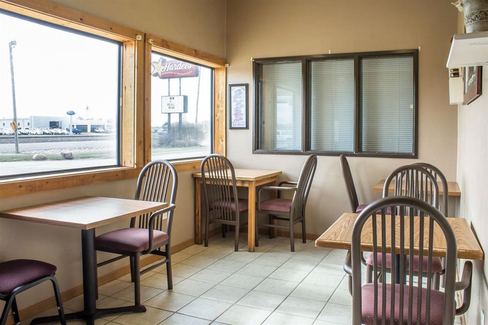 Le Mars Inn & Suites