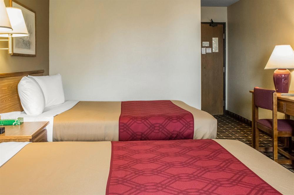 Le Mars Inn & Suites