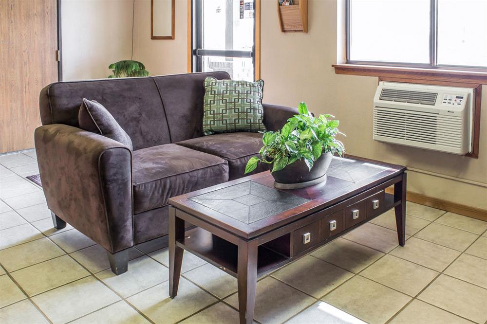 Le Mars Inn & Suites