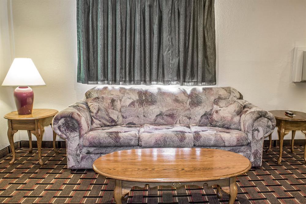 Le Mars Inn & Suites