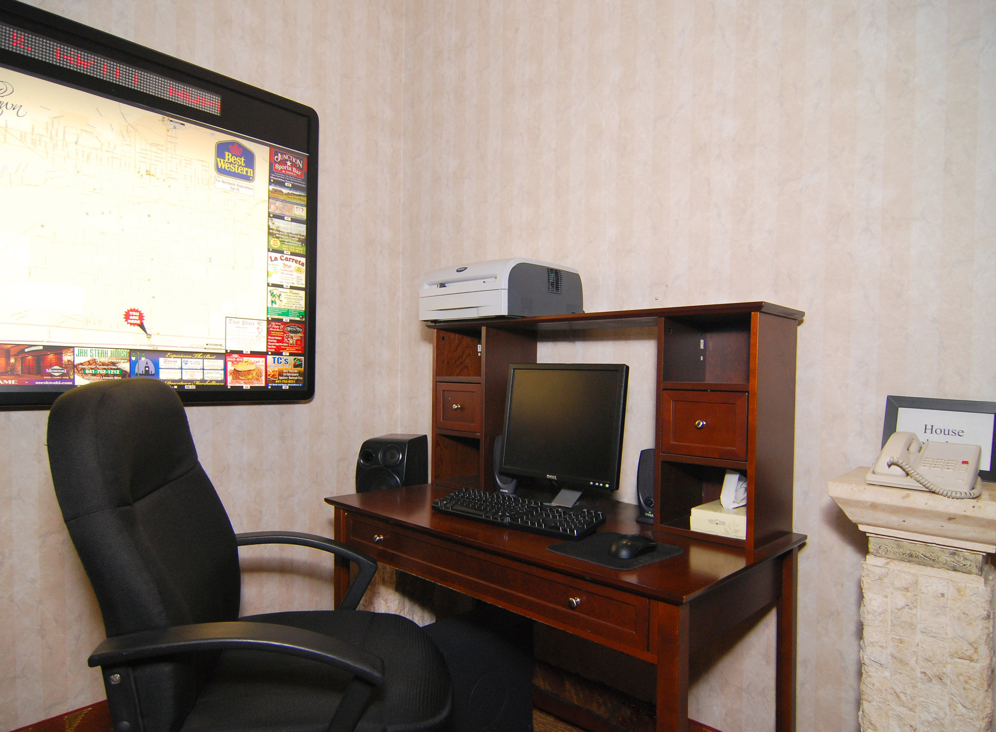 Rock Island Inn & Suites Marshalltown