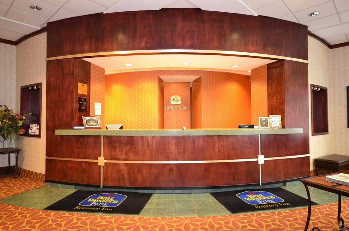 Rock Island Inn & Suites Marshalltown