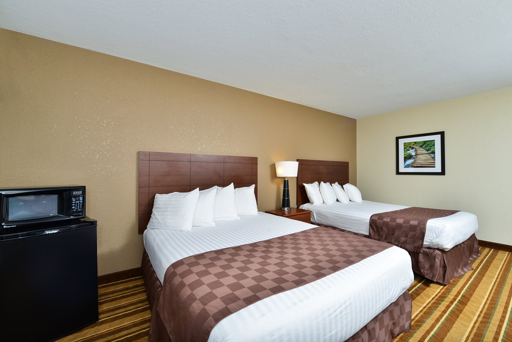 Rock Island Inn & Suites Marshalltown