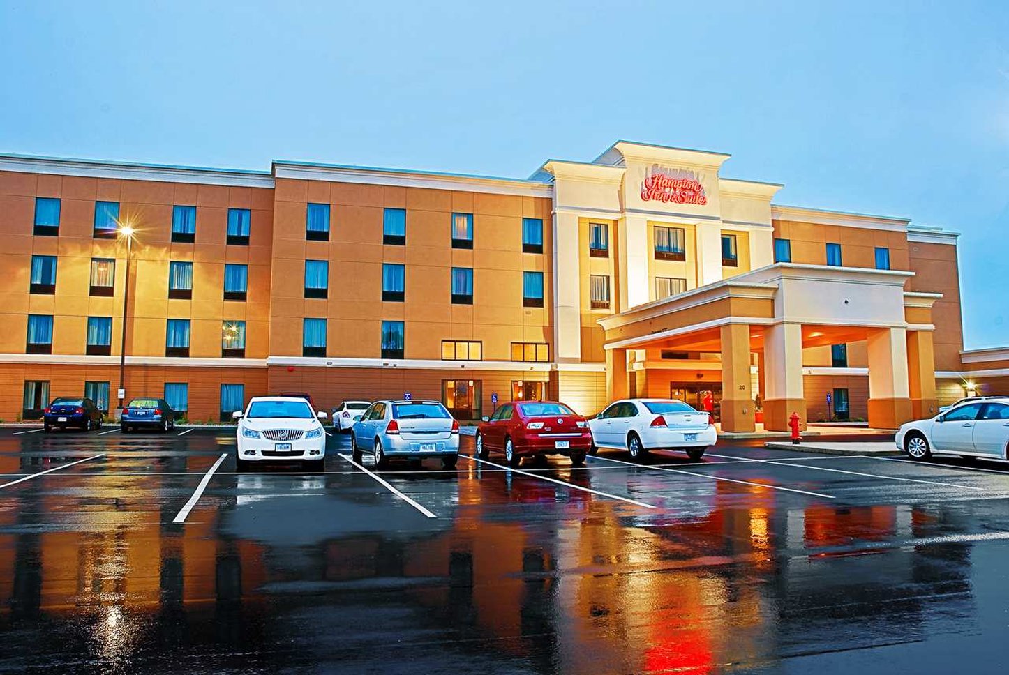 Hampton Inn & Suites Marshalltown