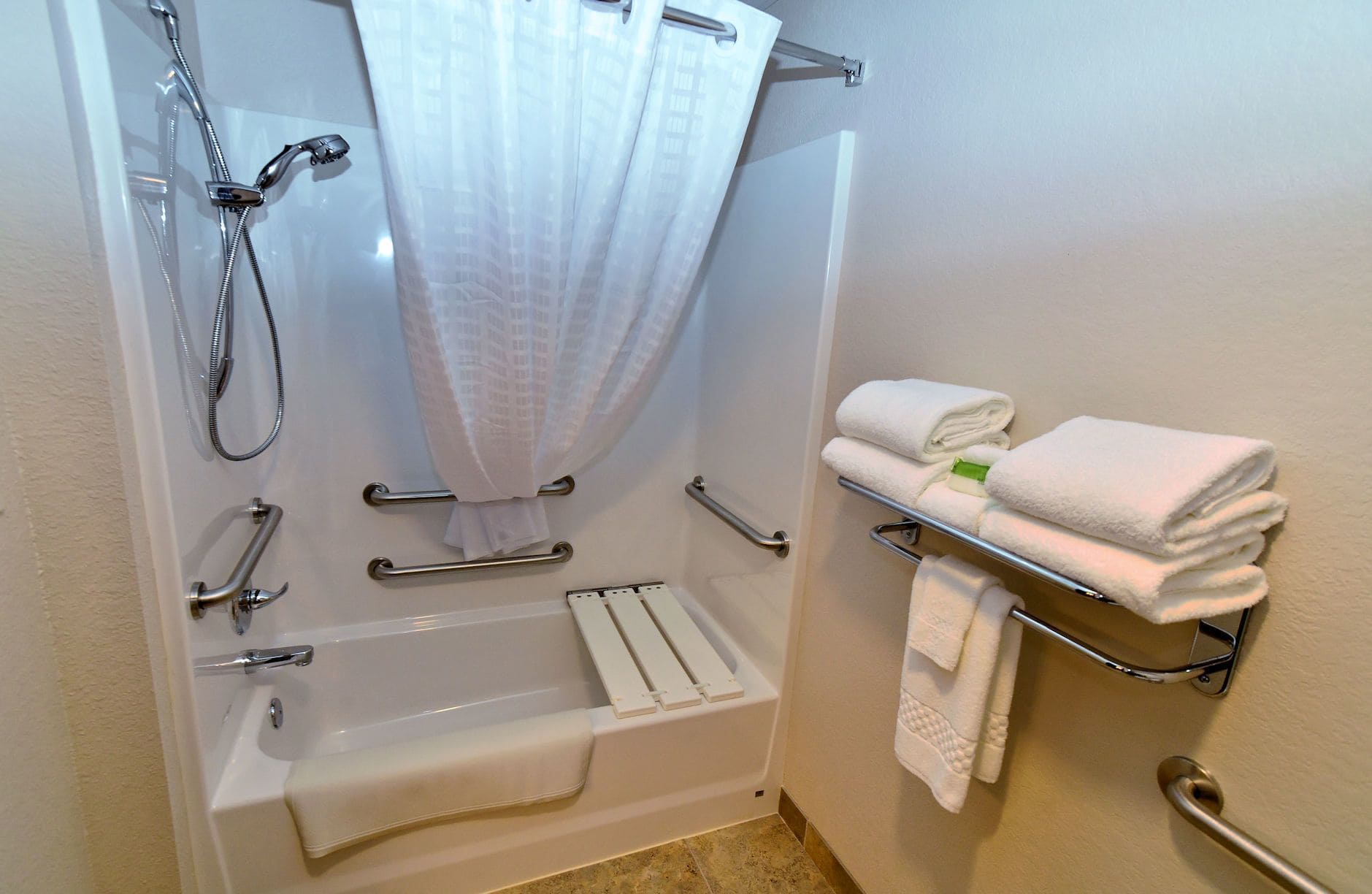 Boulders Inn & Suites Monticello