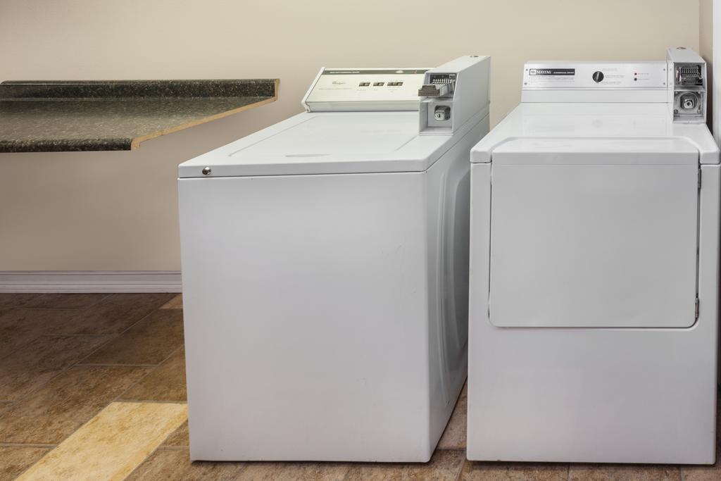 Super 8 by Wyndham Muscatine