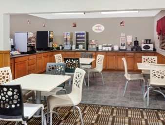 Super 8 by Wyndham Muscatine