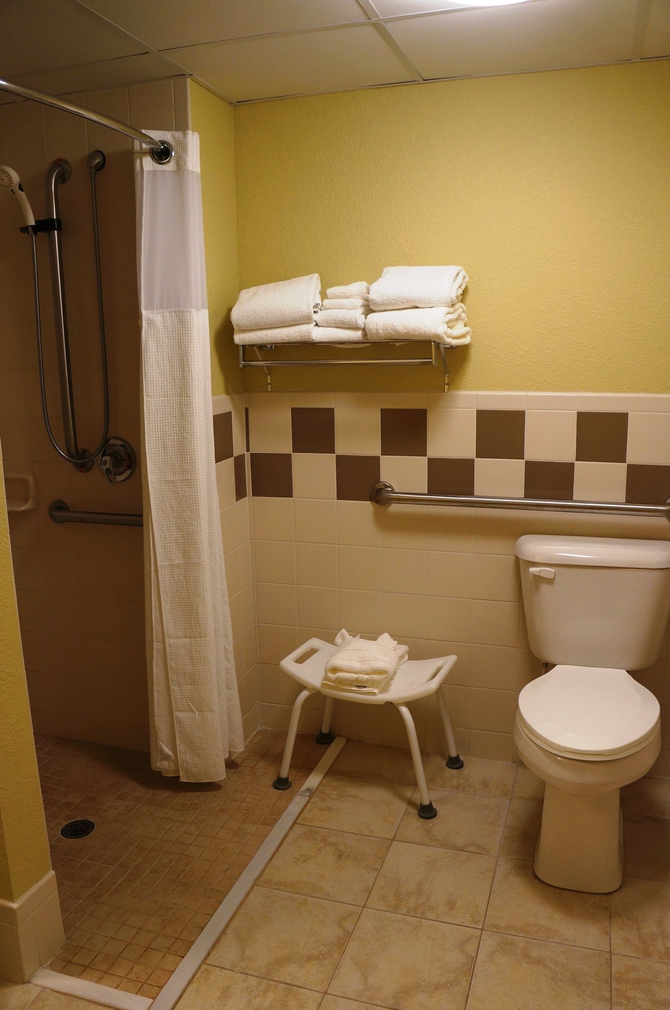 AmericInn by Wyndham Newton