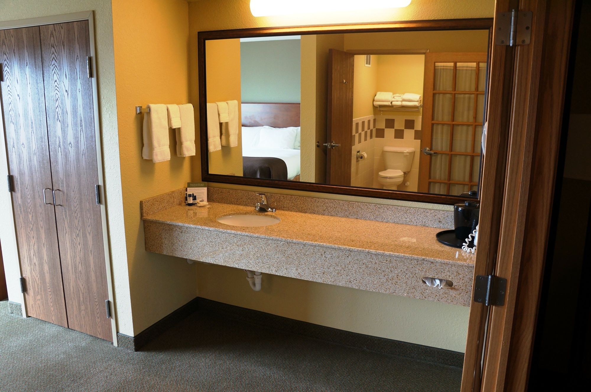 AmericInn by Wyndham Newton