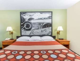 Super 8 by Wyndham Newton