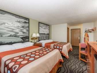 Super 8 by Wyndham Newton