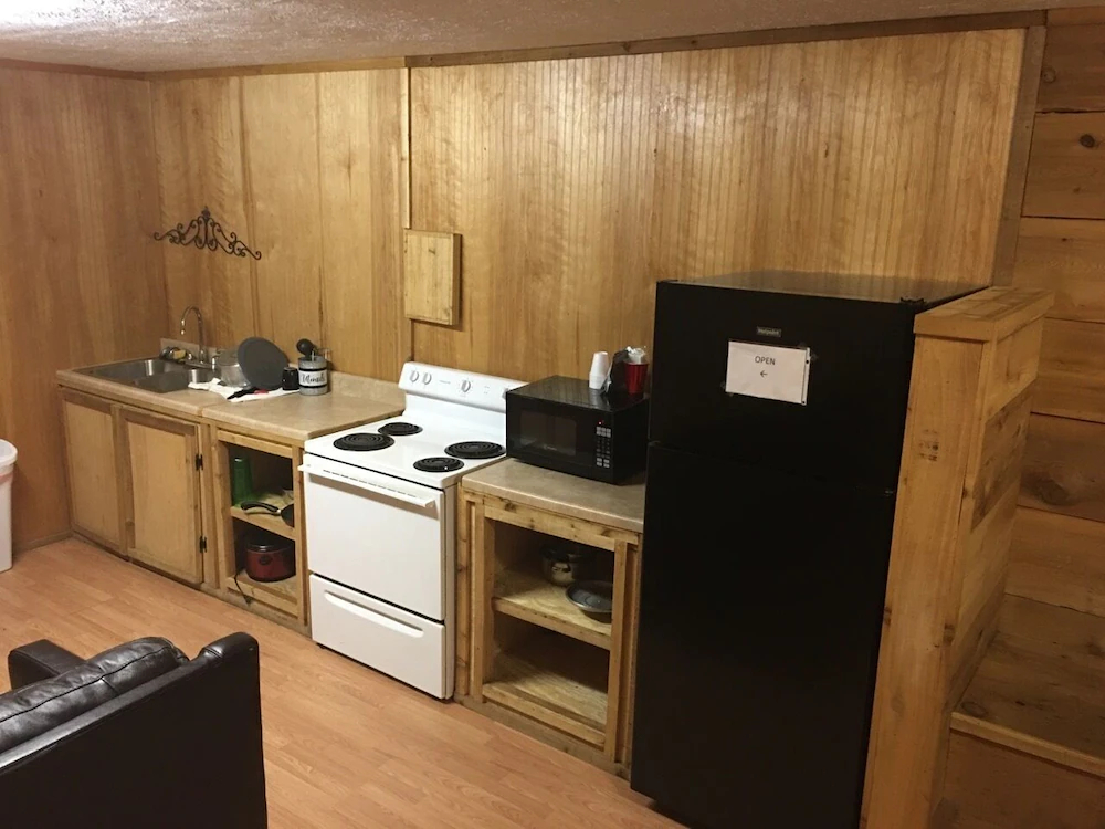 Whispering Creek Lodging & RV Resort