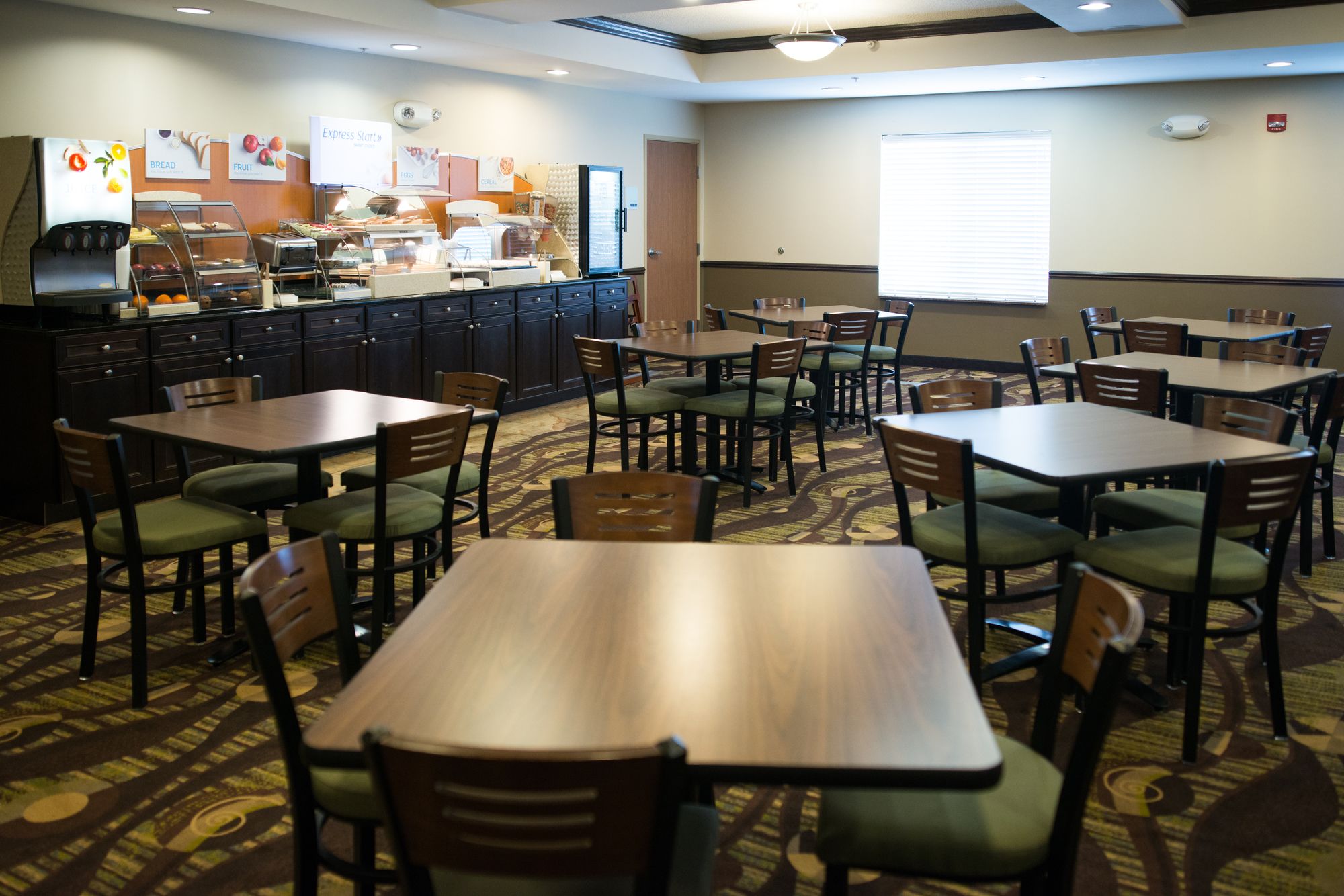 Holiday Inn Express Hotel & Suites Northwood