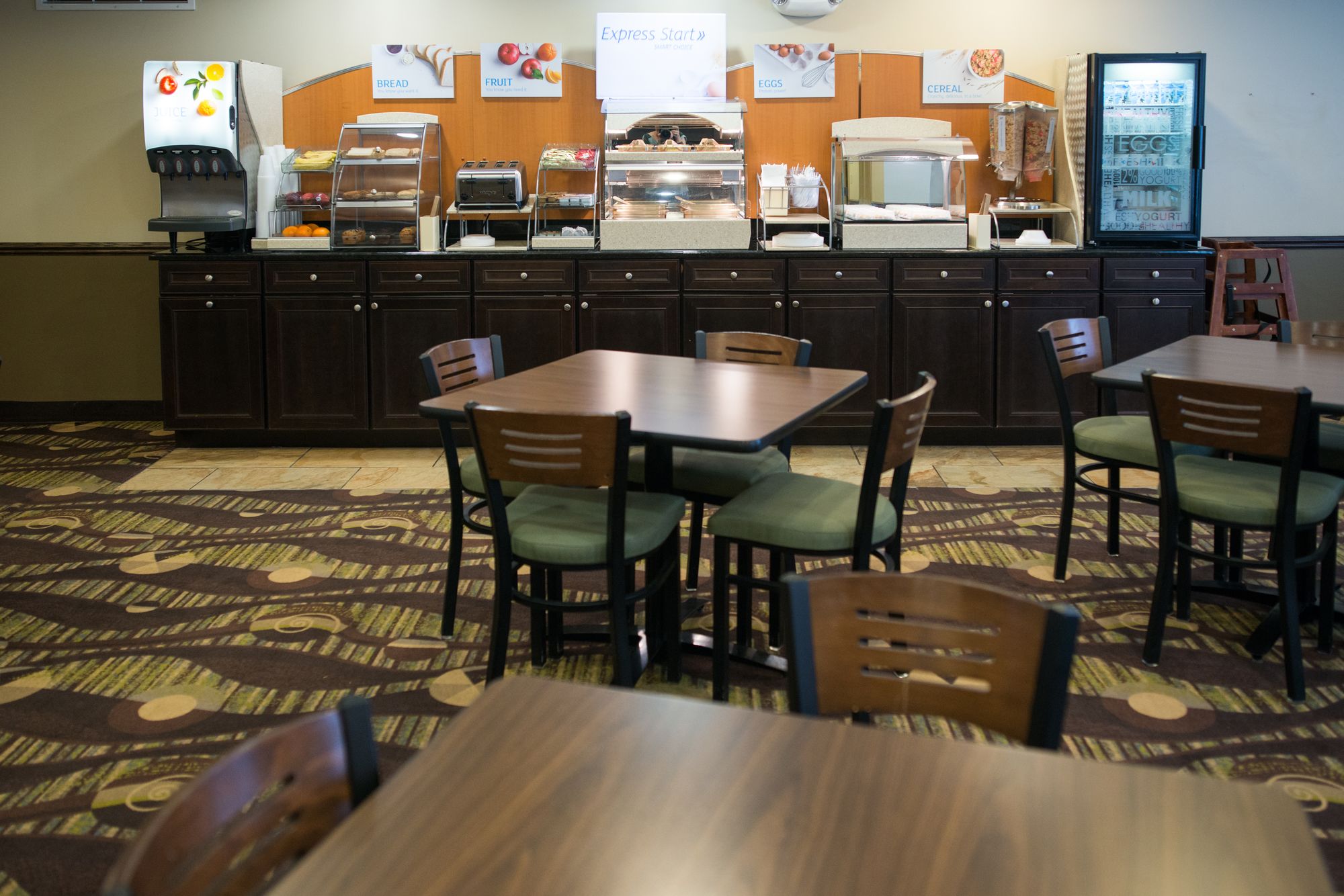 Holiday Inn Express Hotel & Suites Northwood