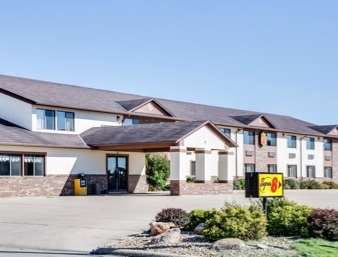 Super 8 by Wyndham Oelwein