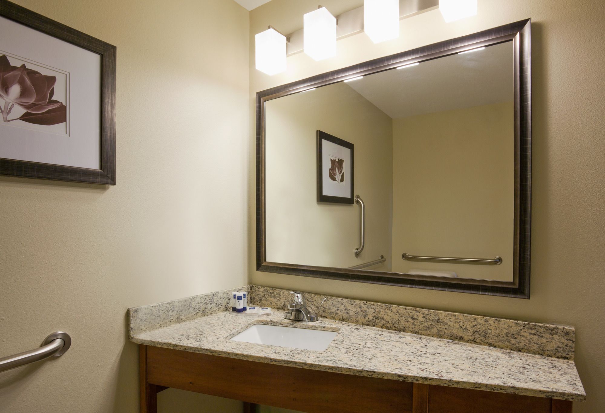 AmericInn by Wyndham Osage