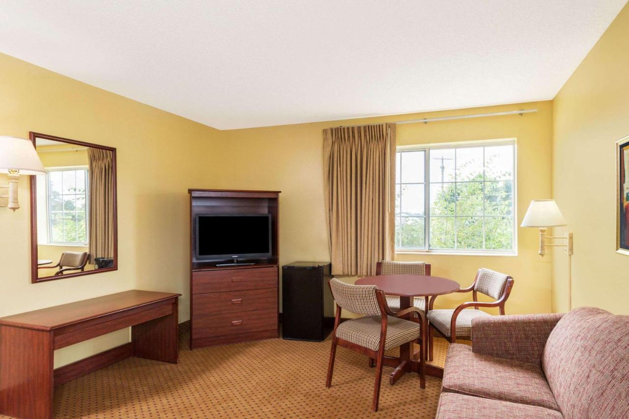 Western Inn & Suite